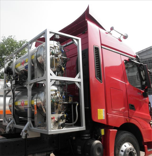 Cryogenic Vehicle LNG Pressure Vessel Tank for Bus Gas Cylinder