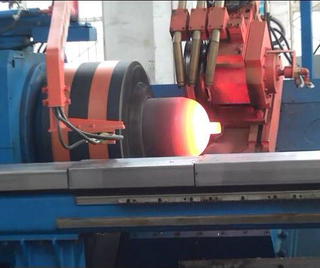 CNG Cylinder Hot Spinning Machine
