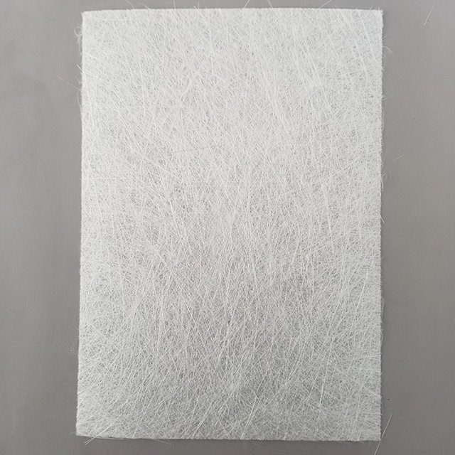 玻璃纖維復合氈 240g：玻纖氈+平紋聚酯表面氈