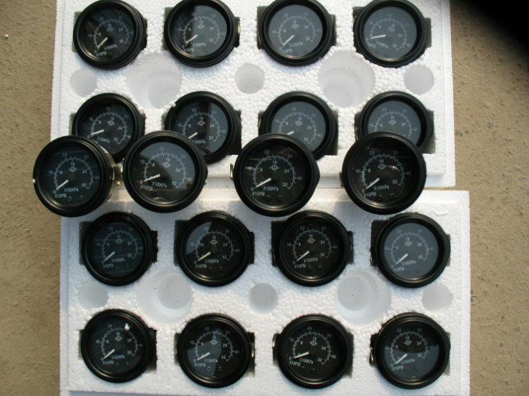 Sdlg Lgs820 Transmission Parts Pressure Gauge Yy04-04A3 4130000317