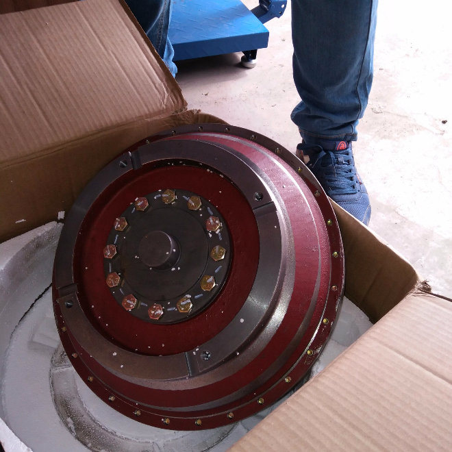 Zf 4wg 180 Transmission Parts, Torque Converter 4844330834 for Shantui Bulldozer