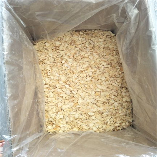 garlic flakes in 20kgs carton