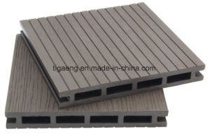 Decking en bois artificiel ext&eacute;rieur WPC de coextrusion de plancher de 25mm WPC