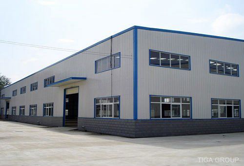 Professional Fabrication Construction Structural Pre Engineered Steel Godown Warehouse