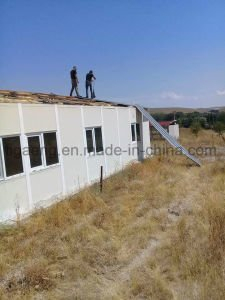 Casa conveniente de Prebuilt de la instalaci&oacute;n del bajo costo con la estructura de acero ligera