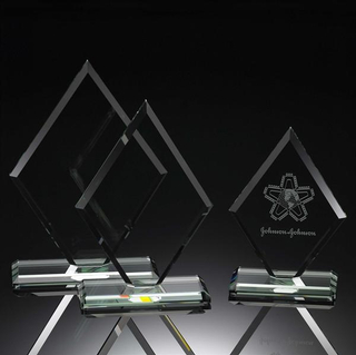 Senior Directors Jade Glass Award (#30381, #30382, #30383)