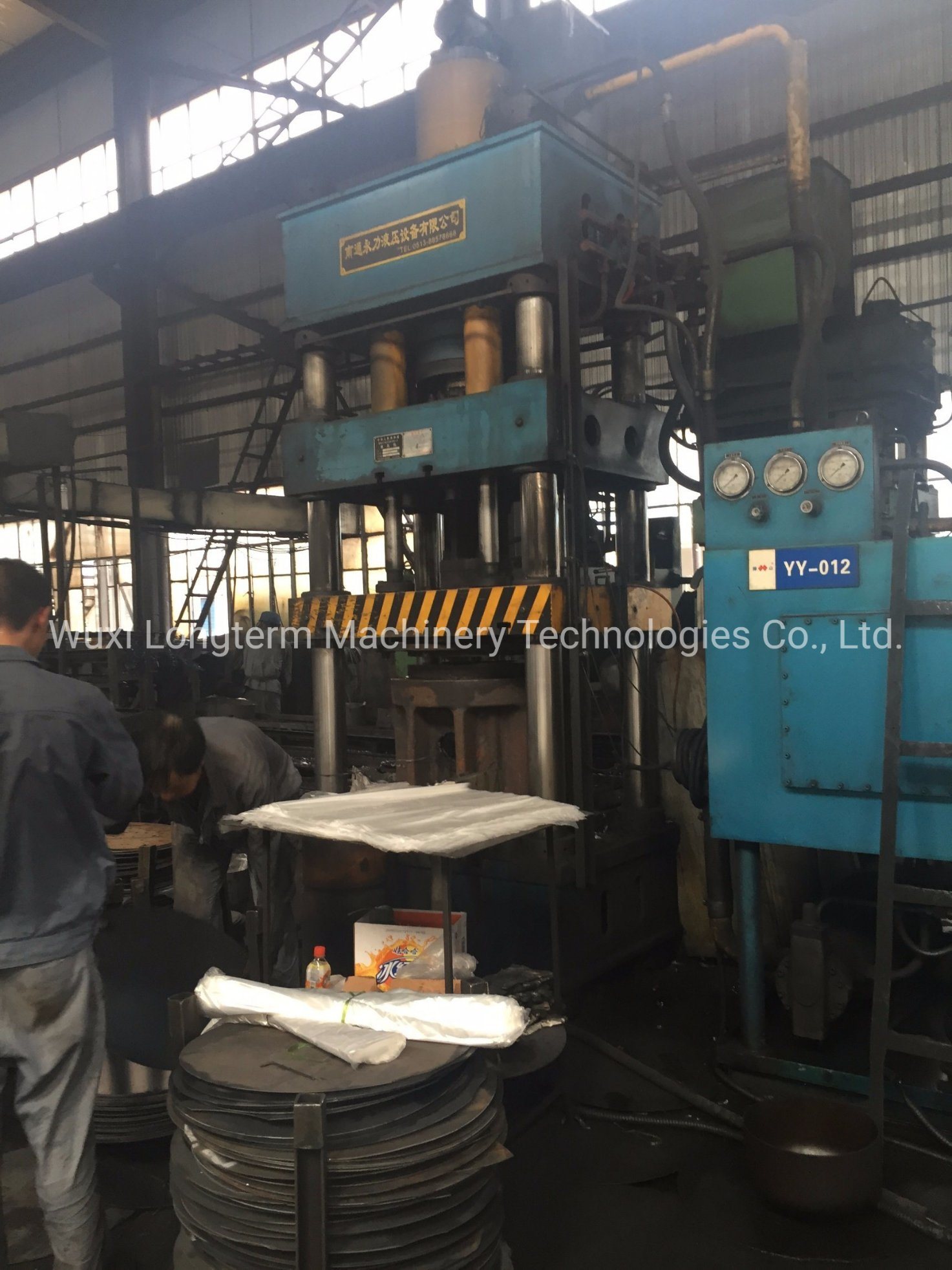 LPG Cylinder Deep Drawing 4 Column Hydraulic Press Machine