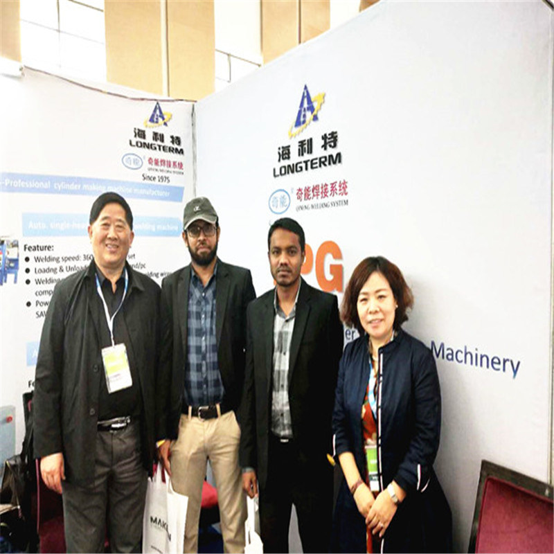 LPG Gas Cylinder Body Automatic Surface Shot Blasting Machine
