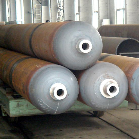 Industrial Gas Cylinder Hot Spinning Neck in Machine