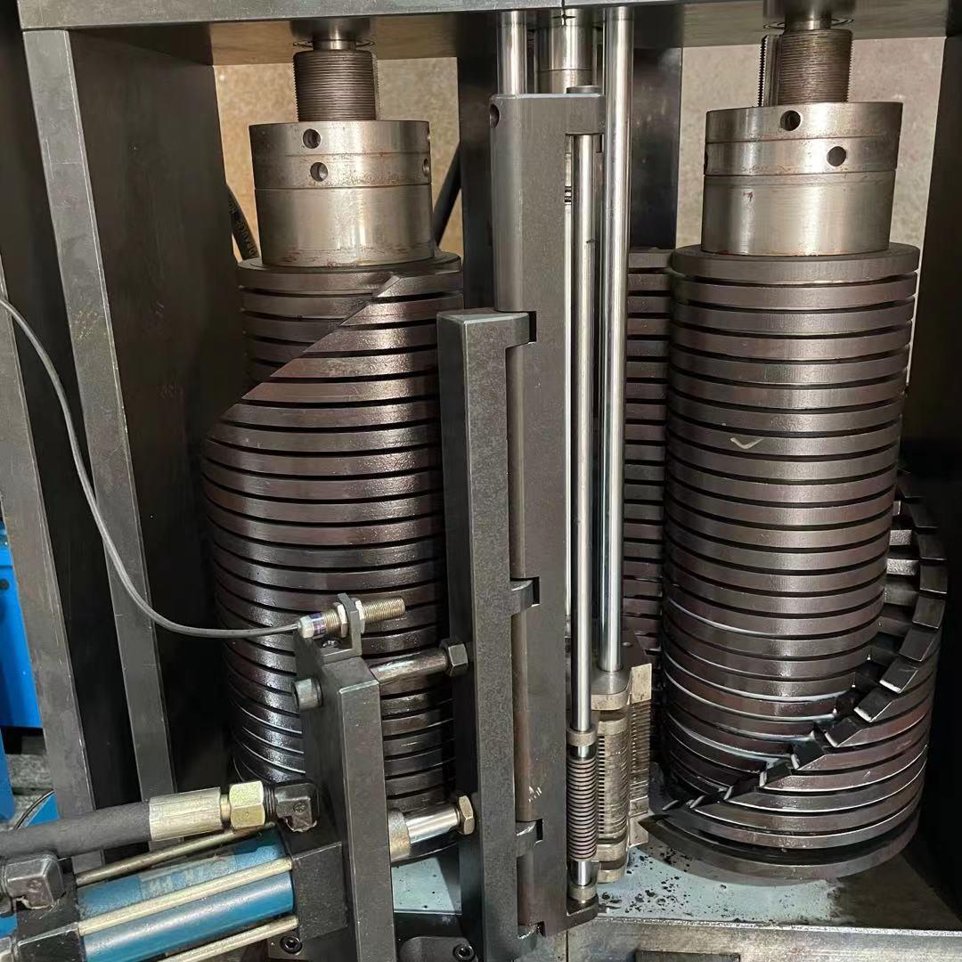 Automatic Vertical Hydraulic Multi-Pitch Bellow Forming/Making Machine