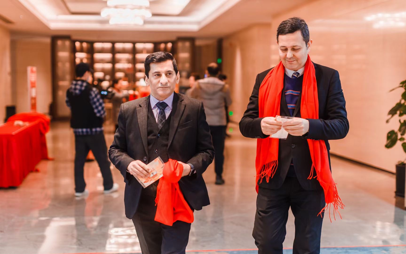 Salutools c&eacute;l&egrave;bre le festival de la lanterne 03