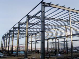 Entrep&ocirc;t bien projet&eacute; incurv&eacute; de structure m&eacute;tallique de toit des prix raisonnables