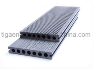 Decking ext&eacute;rieur en plastique en bois r&eacute;sistant au feu du compos&eacute; WPC de prix usine