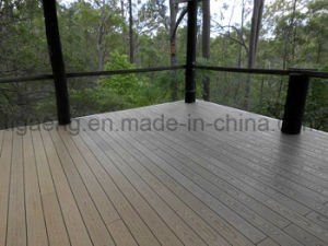 El alto panel WPC-Hecho resistente del Decking de agua de la buena calidad de la seguridad