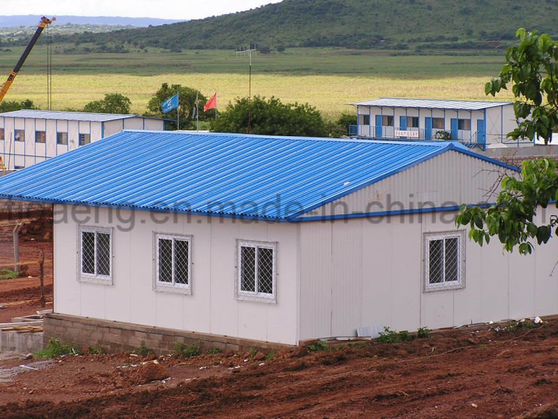 High Quality Easy Fabrication Color Coated Galvanized Steel Tile