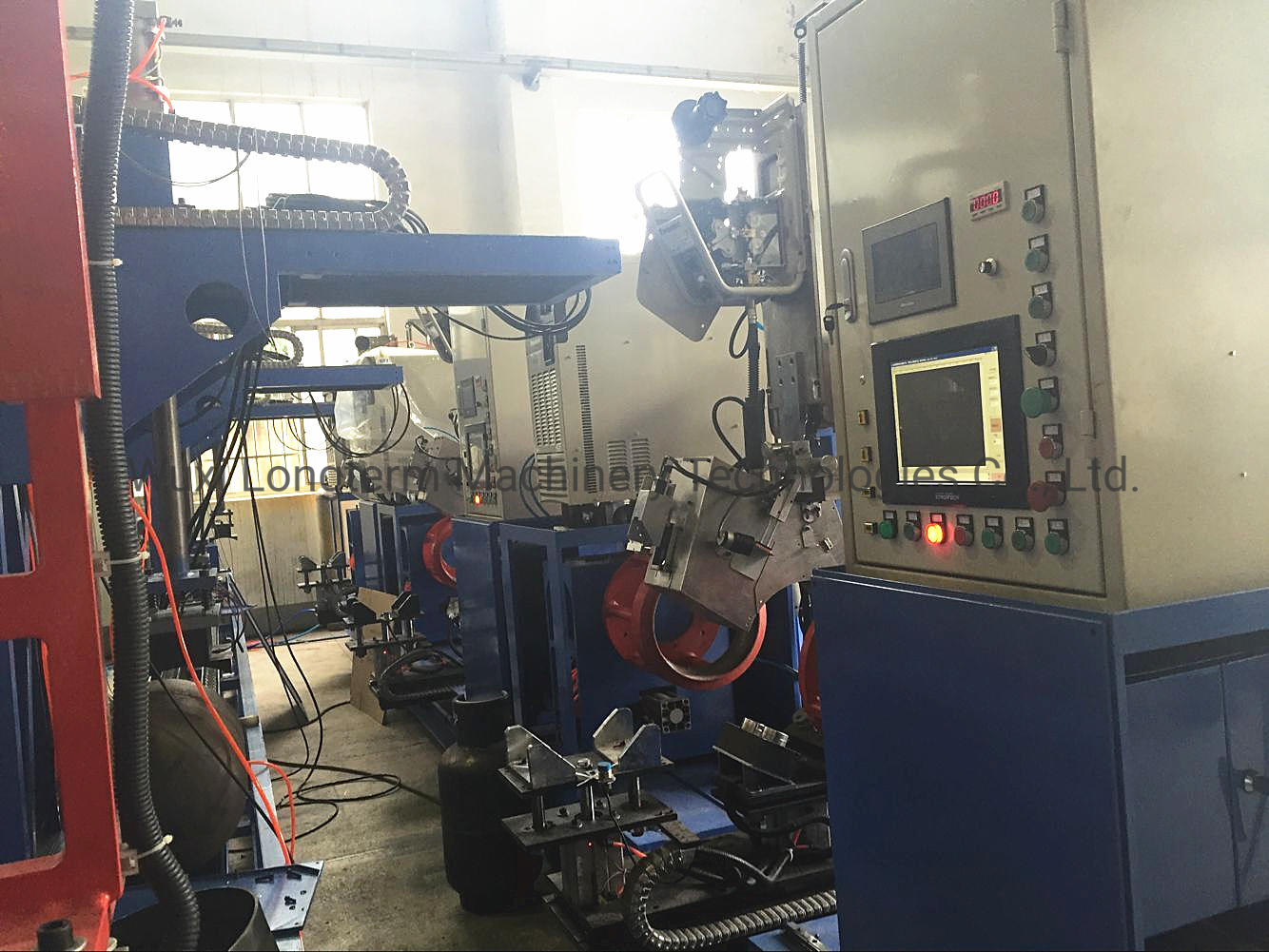 Circumferential Seam Welder for Solar Water Tank