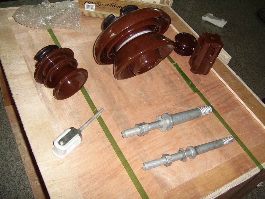Isoladores De Porcelana P-33y Polymer Insulator