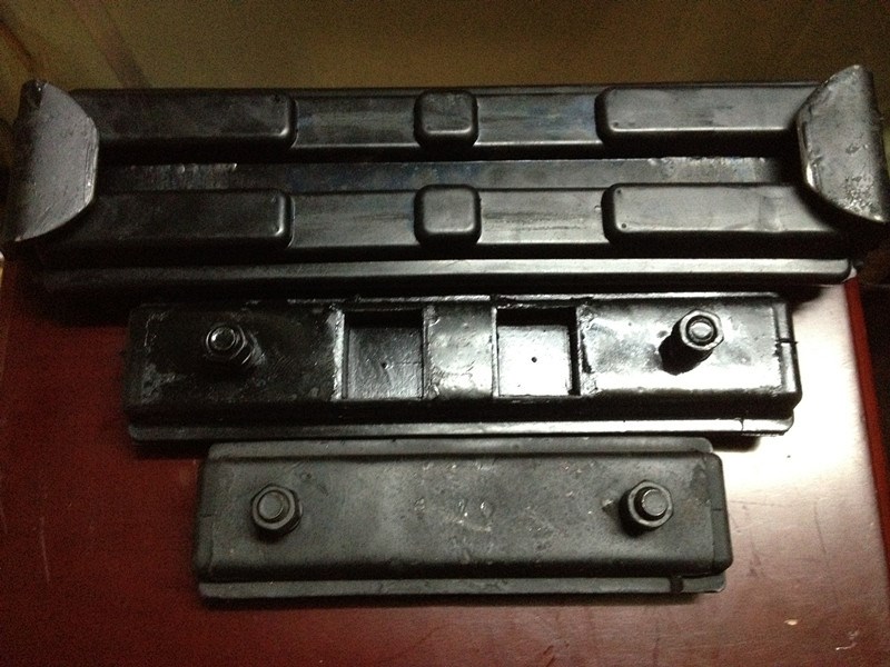 Rubber track shoe