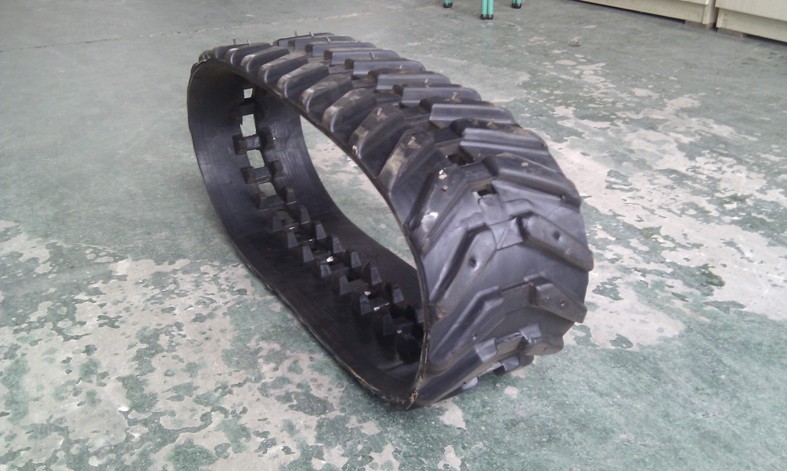 Rubber Track (200X61.5X60) with wheel
