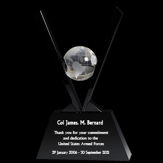 World Victory Crystal Award (DMC-DCG511)