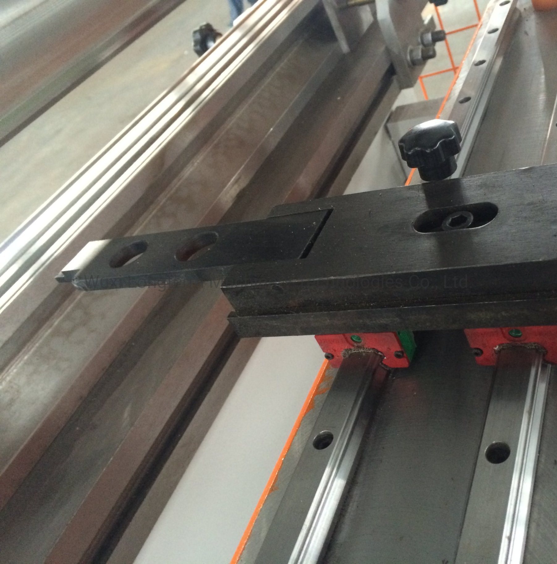 Fully Automatiic QC11y/K-Series Hydraulic Guillotine Metal Pllate Shearing/Cutting Machine~