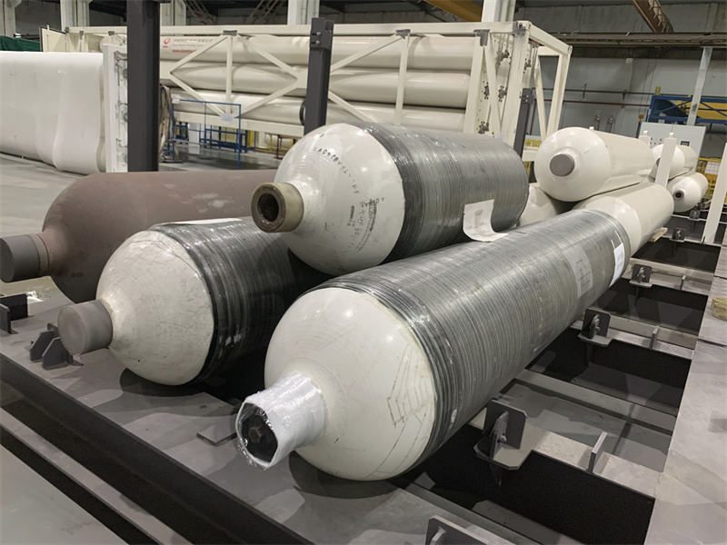 China Seamless CNG Cylinder Neck in Hot Spinning Machine