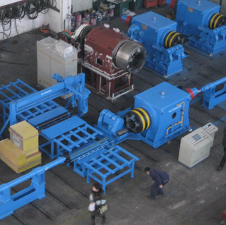 CNC Seamless Pipes Metal Spinning Machine