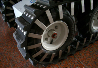 Robot Rubber Track (110x70x51)