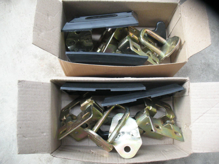 Sdlg LG936 LG938 LG956 LG958 LG968 Hood of Diesel Engine Parts Engine Hood Door Lock Nbs5013A 4190000916