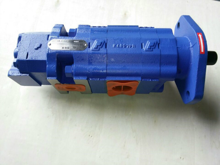 Genuine B877 Backhoe Loader Spare Part Gear Pump 4120005404
