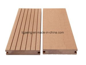 Panneau compos&eacute; en plastique en bois de terrasse de WPC pour le Decking de jardin