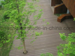 Mod&egrave;le personnalis&eacute;/usine r&eacute;utilisant le Decking en plastique en bois WPC de bonne qualit&eacute;