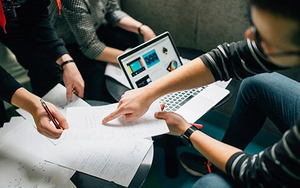 <div style="text-align: center;"><br> <span style="font-size:18px;"><strong>Equipo post-venta</strong></span><br> 29 post-venta para garantizar la calidad de los proyectos y la instalación.</div> 