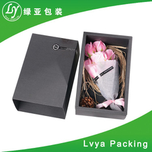 Black custom hard paper magnetic closure gift box