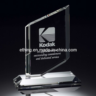 Wellington Crystal Trophy (10671)