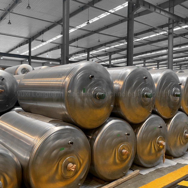 Cryogenic Vehicle LNG Pressure Vessel Tank for Bus Gas Cylinder