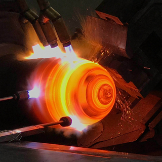 Seamless Pipes Metal Spinning Forming Machine