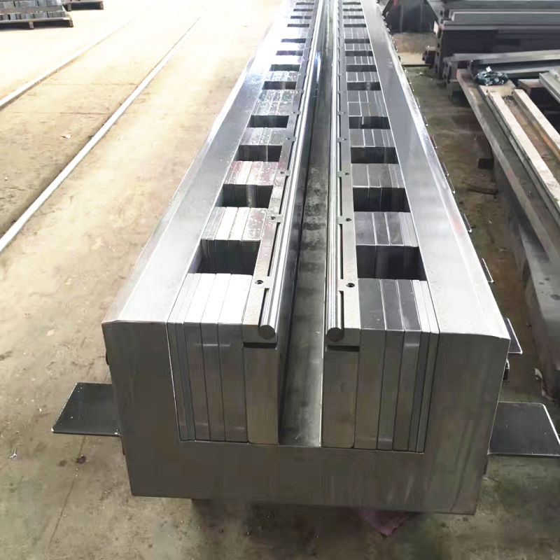 La apertura ajustable más inferior muere sin la marca (Opening=40--200m m)