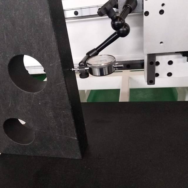 HC2-1325-2BⅡ Two spindles +drilling double station machining center 