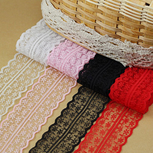 Tricot Lace