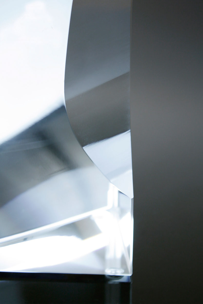 Calla Crystal Point Award Trophy Gift