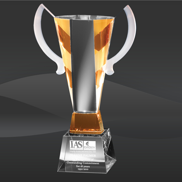 The Accolade Crystal Award (MPI-CR-A1098AM-11)