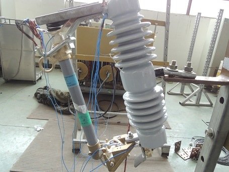 Switch Disconnector Fuse Holder, 15 Kv - 200 AMP, Without Arc Chute
