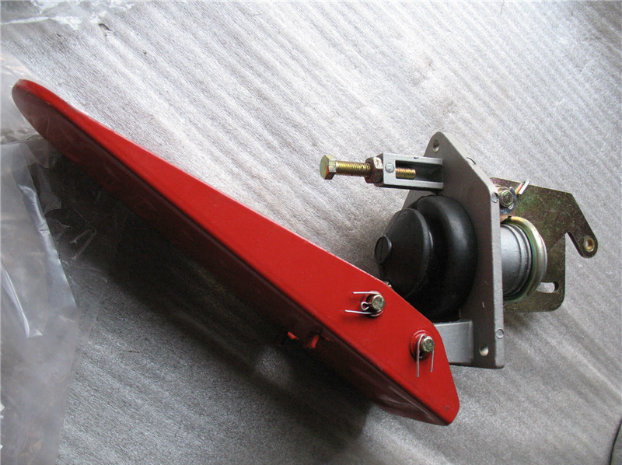 Sdlg LG936L Wheel Loader Spare Parts Diesel Engine Accelerator Pedal 4120000096