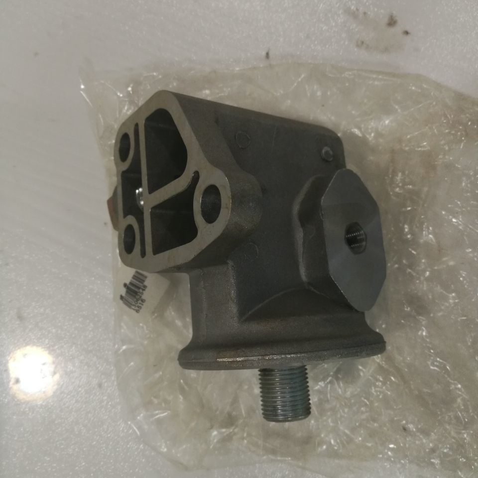 Weichai Td226b Engine Spare Parts 13062548 Oil Filter Seat