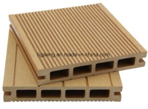 Decking WPC environnemental et de r&eacute;sistance pour la d&eacute;coration ext&eacute;rieure