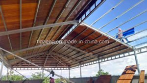 Atelier en acier en m&eacute;tal de fabrication de mesure l&eacute;g&egrave;re avec le bureau
