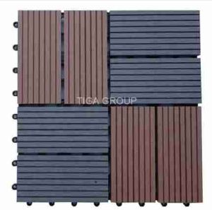 Anti plancher UV de WPC/tuile imperm&eacute;able &agrave; l'eau de Decking/panneau en bois de PE pour l'&eacute;tage