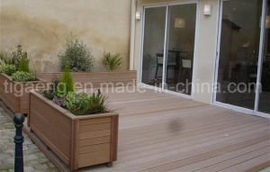 Produit ext&eacute;rieur r&eacute;sistant au feu de la bonne qualit&eacute; WPC de prix usine