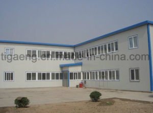Casa prefabricada del panel de Sanwich con la estructura de acero ligera